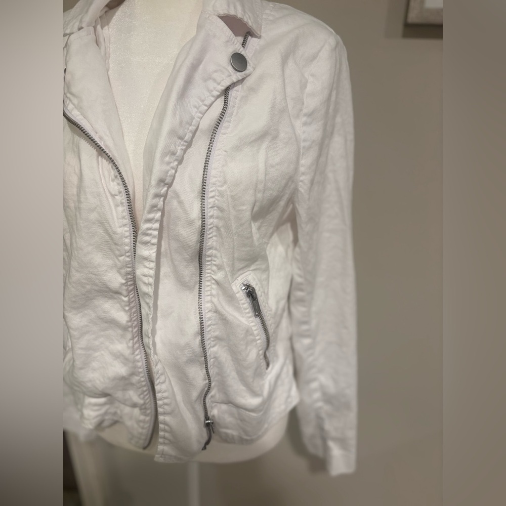Evereve White Utility Jacket - Picture 2 of 11